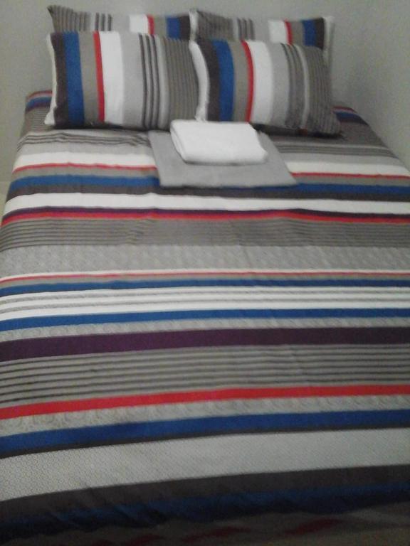 Cnholy Condo At Sea Residences Manila Esterno foto