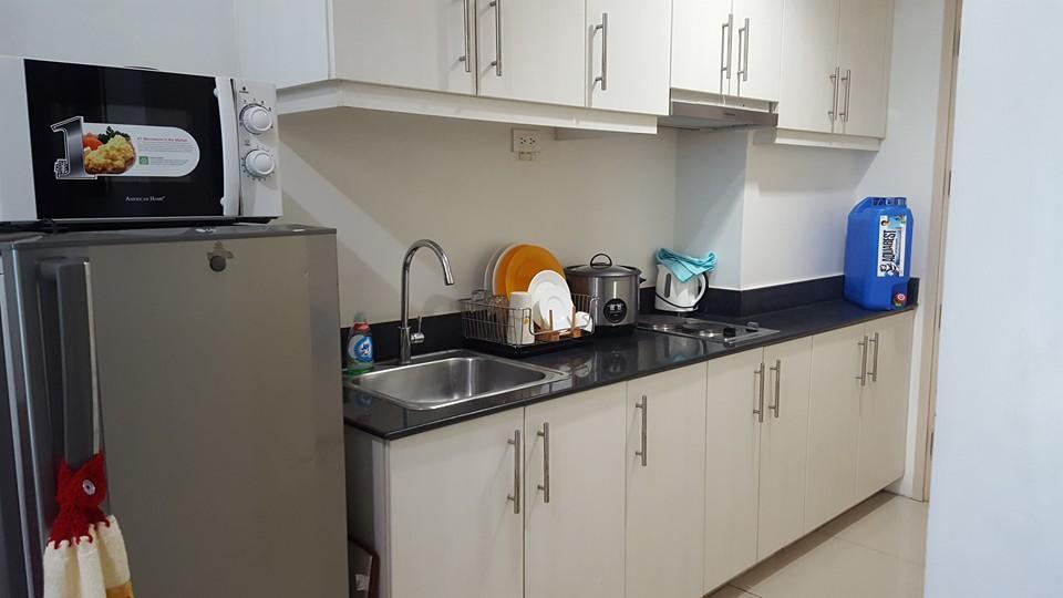 Cnholy Condo At Sea Residences Manila Esterno foto